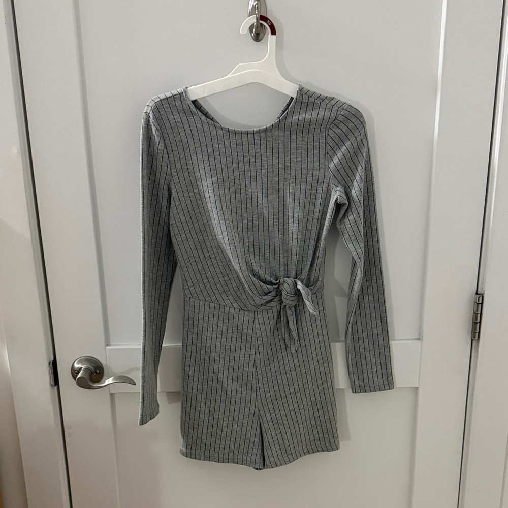 Gray Ribbed Long Sleeve Romper